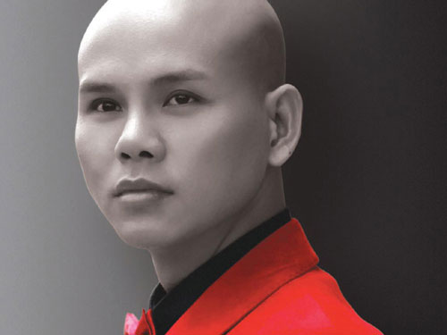 Phan Đinh Tùng hát nhạc tình và thánh ca 